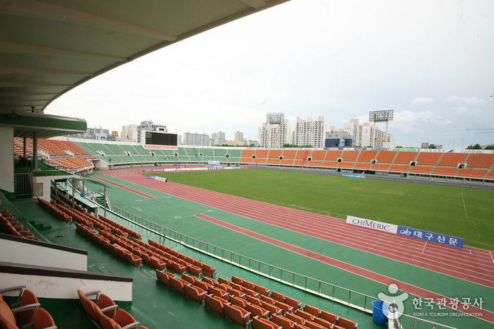 大邱市民運動場（대구시민운동장）