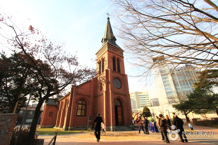 Iglesia Católica Yakhyeon de Seúl (서울 약현성당)