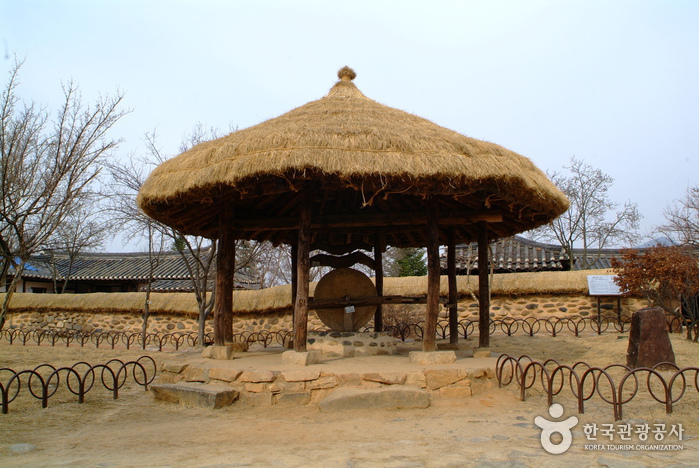 Cheongpung Cultural Heritage Complex (Cheongpung Cultural Heritage Complex)(청풍문화재단지)