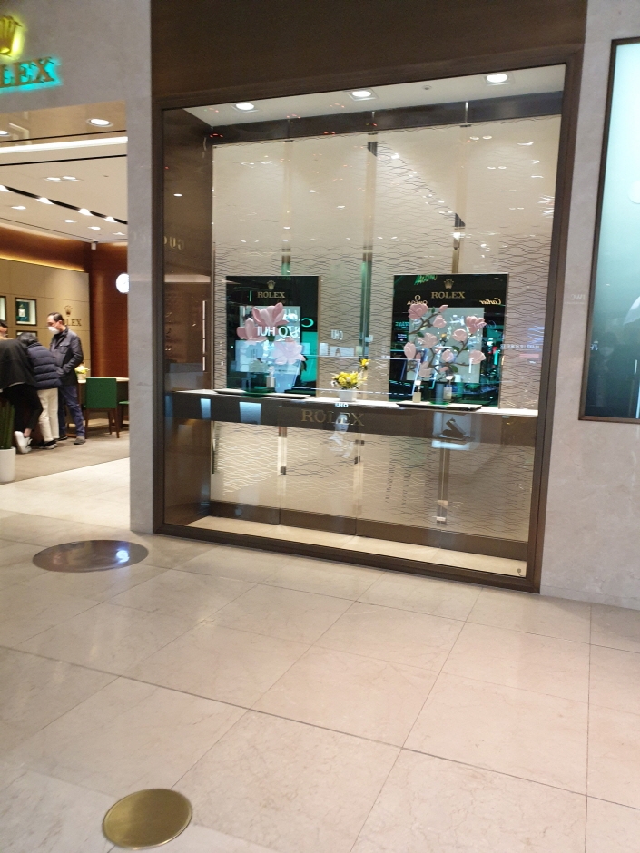 Donghwa Watch - Galleria Timeworld Branch [Tax Refund Shop] (동화시계 갤러리아 대전)