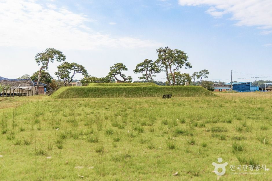 thumbnail-익산제석사지-3