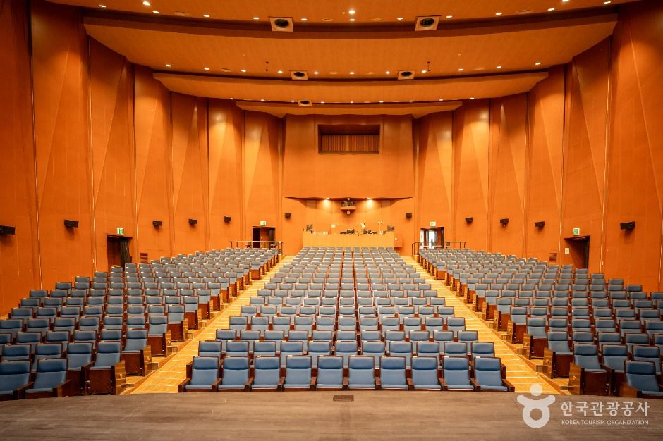 함안문화예술회관