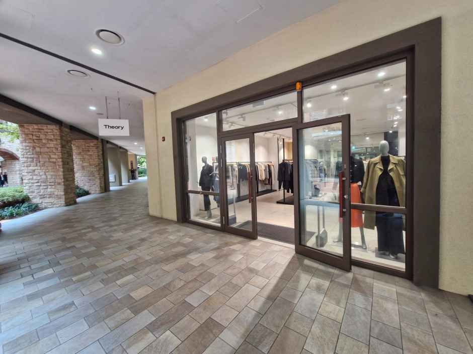 Theory Women’s Outlet Shinsegae Simon Premium Outlet Siheung Branch [Tax Refund Shop](띠어리아울렛 여성 신세계사이먼프리미엄아울렛 시흥점)