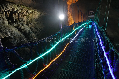 Hwanseongul Cave (환선굴(대이리군립공원))