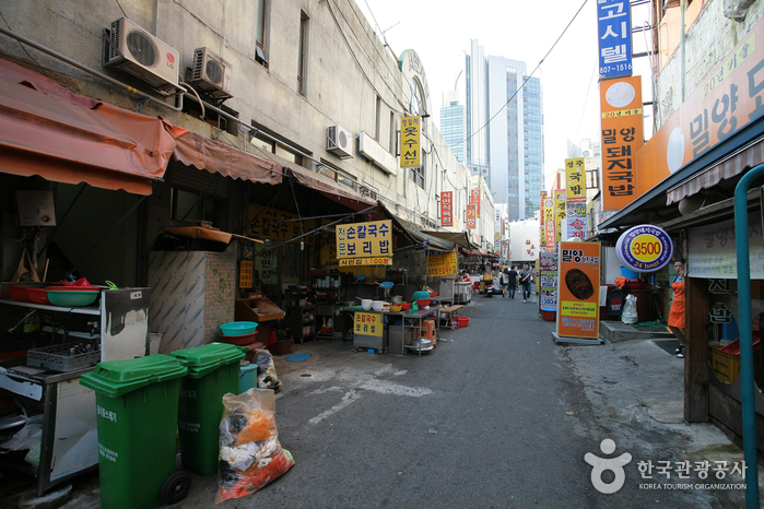 Calle Seomyeon 1-beonga (서면1번가)