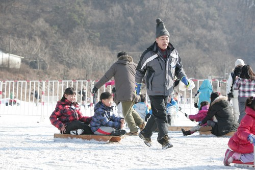 Jaraseom Singsing Winter Festival (자라섬 씽씽겨울축제)