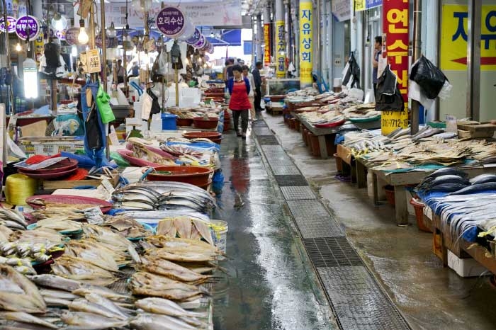 Dongbu Market - Experience the Local Food of Seosan 1