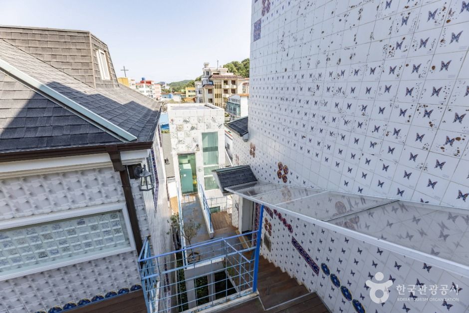 thumbnail-전혁림 미술관-9