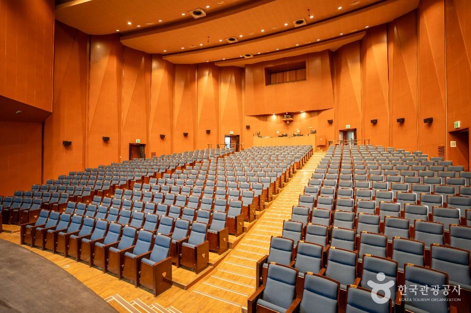 함안문화예술회관