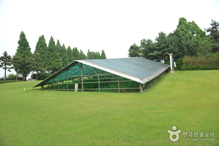 仁川景西洞 緑青瓷窯址（인천 경서동 녹청자 요지）