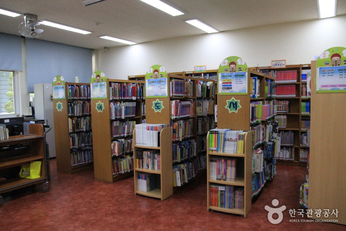 仁川富平圖書館(인천시부평도서관)