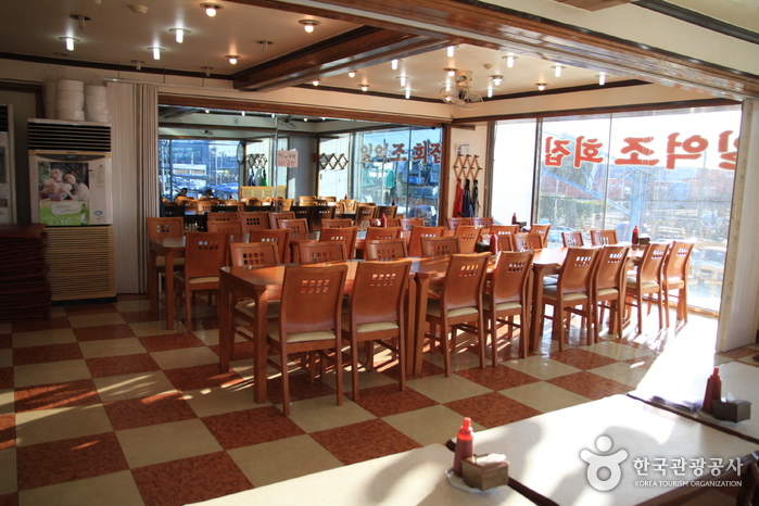 일억조횟집 음식점 정보와 주변 관광 명소 및 근처 맛집 여행 정보