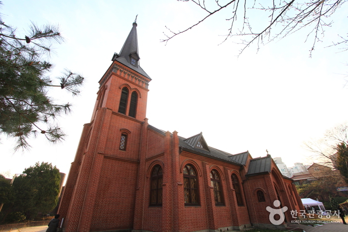 Iglesia Católica Yakhyeon de Seúl (서울 약현성당)