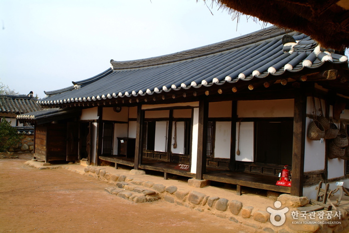 Cheongpung Cultural Heritage Complex (Cheongpung Cultural Heritage Complex)(청풍문화재단지)