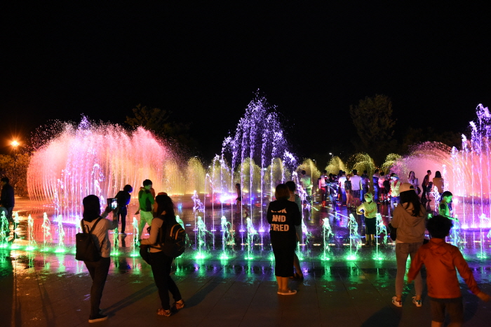 Sunset Fountain of Dream de Dadaepo (다대포 꿈의 낙조분수)1