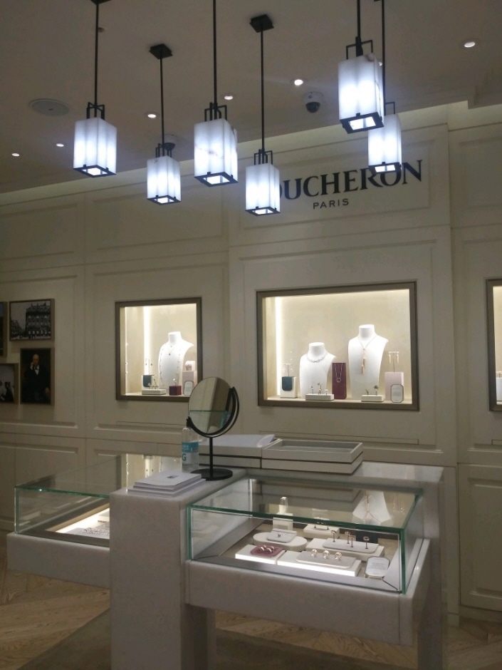 Boucheron - Galleria Branch [Tax Refund Shop] (부쉐론 갤러리아)