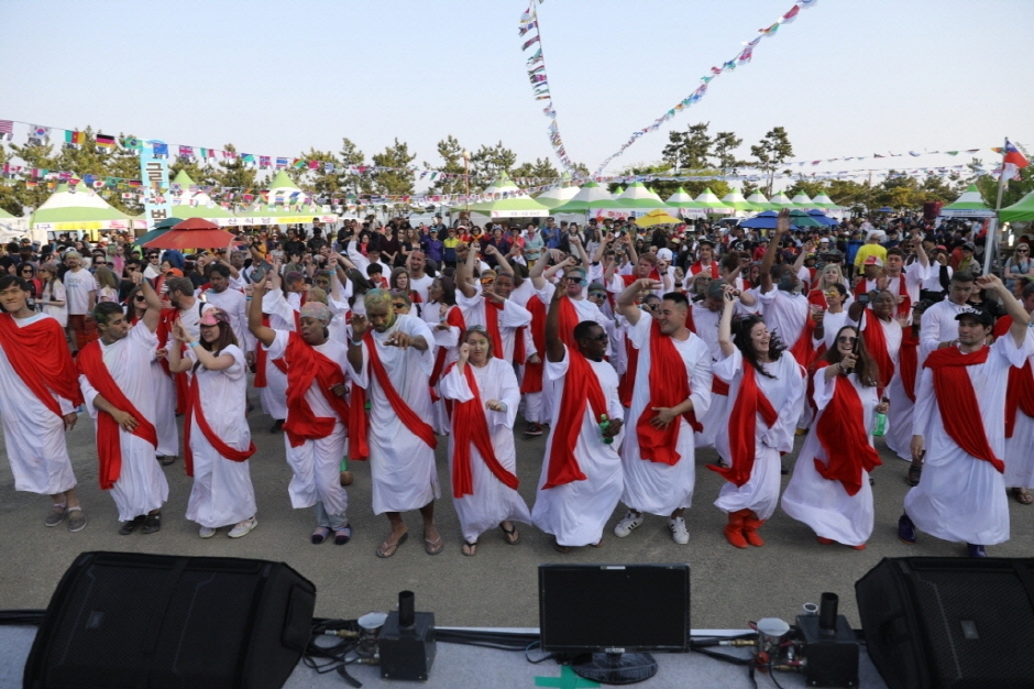 Jindo Moseswunderfestival (진도신비의바닷길축제)