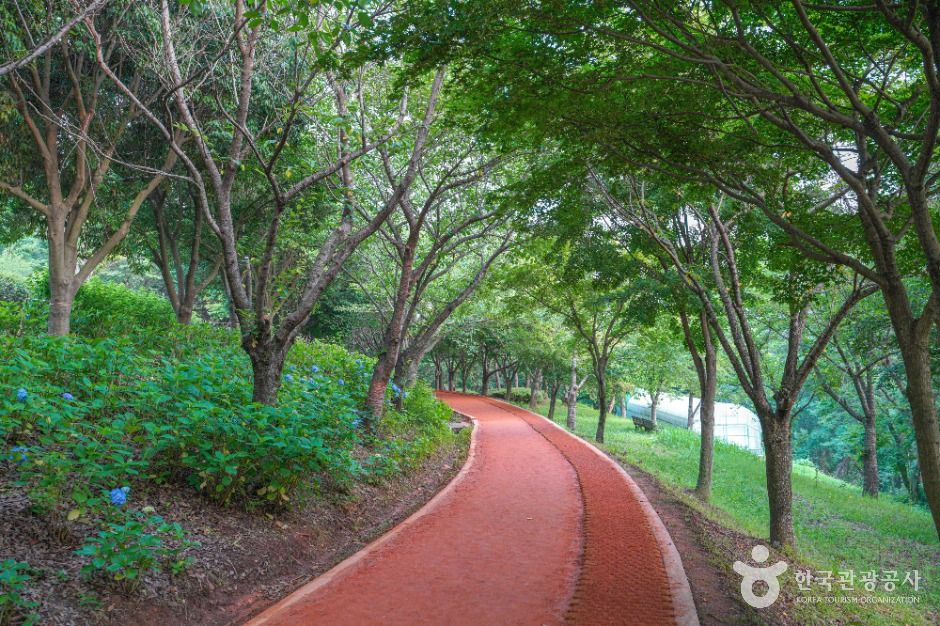 남산공원(고성)