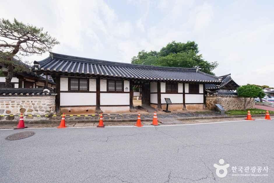 thumbnail-나주 목사내아-10