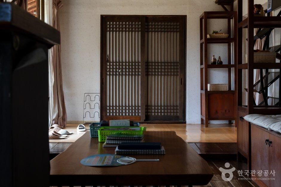 thumbnail-Hyewon's House (혜원의 집)-10