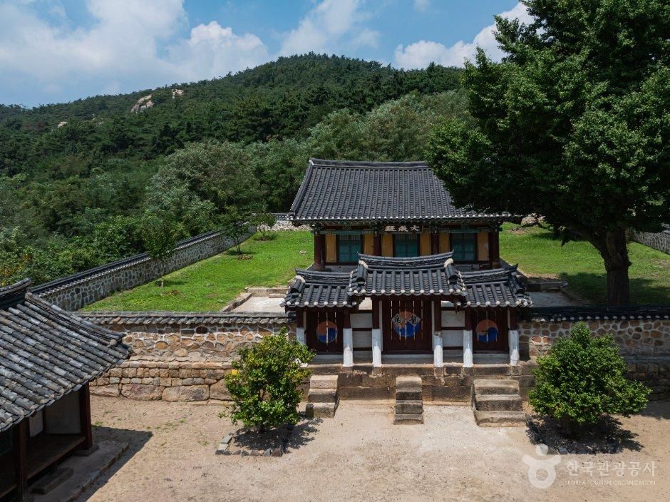 thumbnail-태안향교-12
