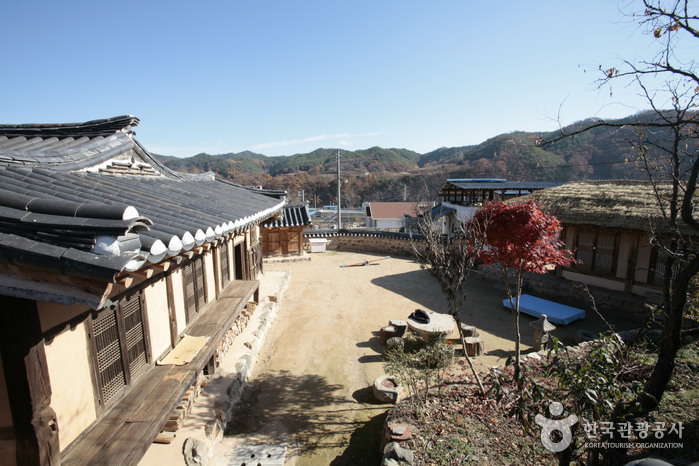 Juwangsan Seongcheondaek House (주왕산 성천댁)