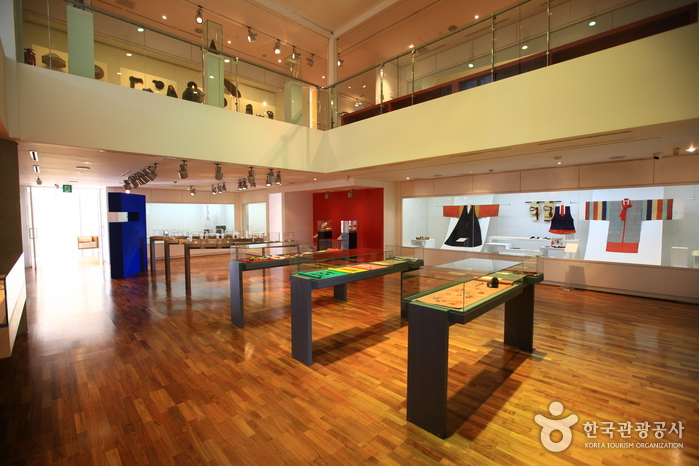 Coreana化妝博物館(코리아나 화장박물관)