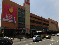 樂天超市沙下店(롯데마트 사하점)