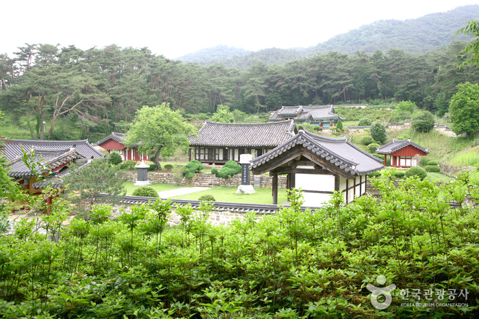 月峰書院（월봉서원）