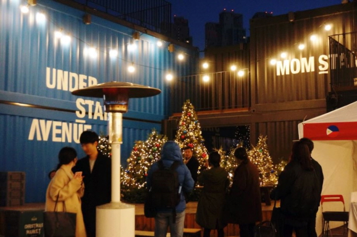 언더스탠드에비뉴 Christmas Market 마주치장 20180