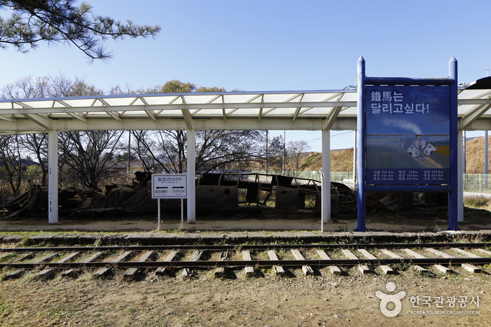 Bahnhof Woljeong-ri (월정리역)