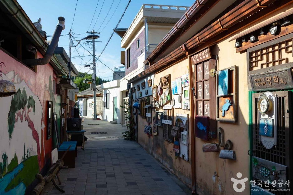 thumbnail-양림동 펭귄마을공예거리-5