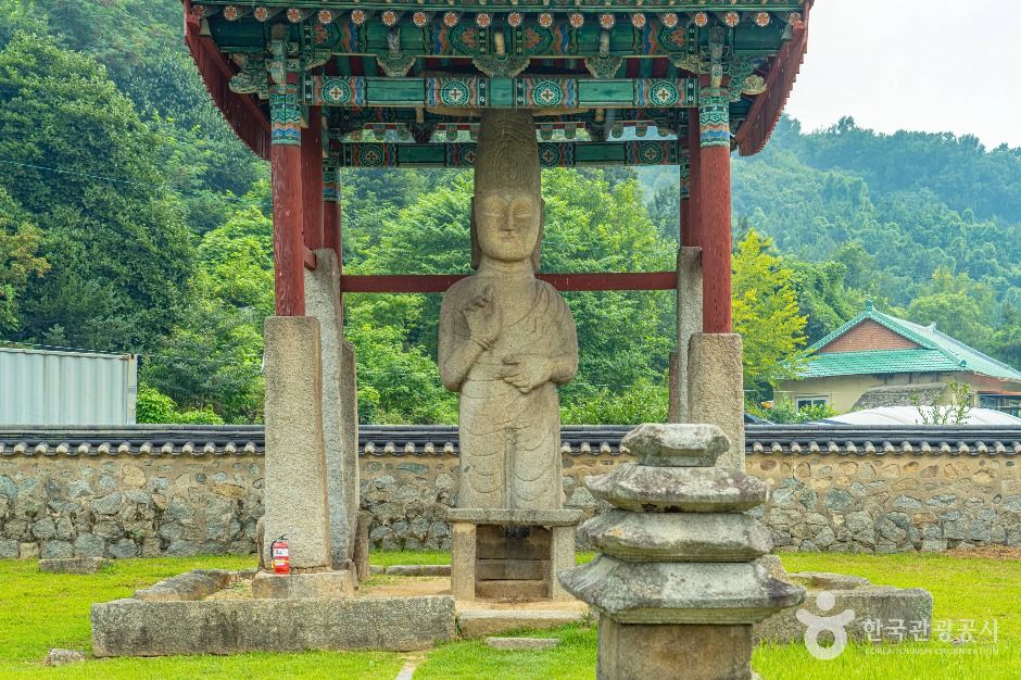 thumbnail-매산리석불입상-22