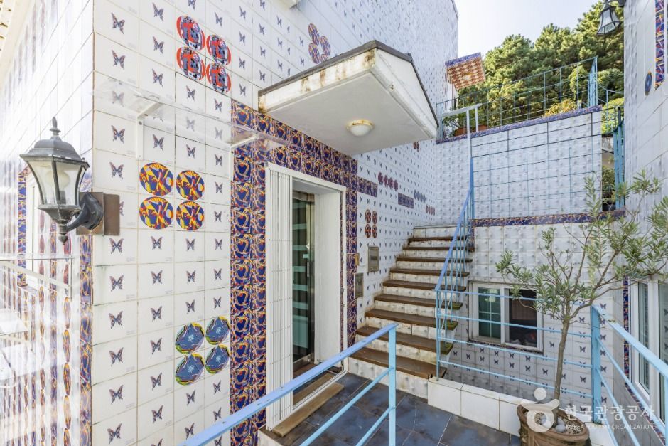 thumbnail-전혁림 미술관-11