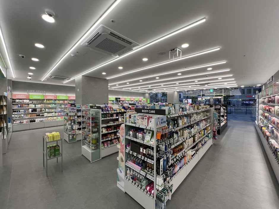 thumbnail-Olive Young Sejong Daepyeong Branch [Tax Refund Shop](올리브영 세종대평점)-1