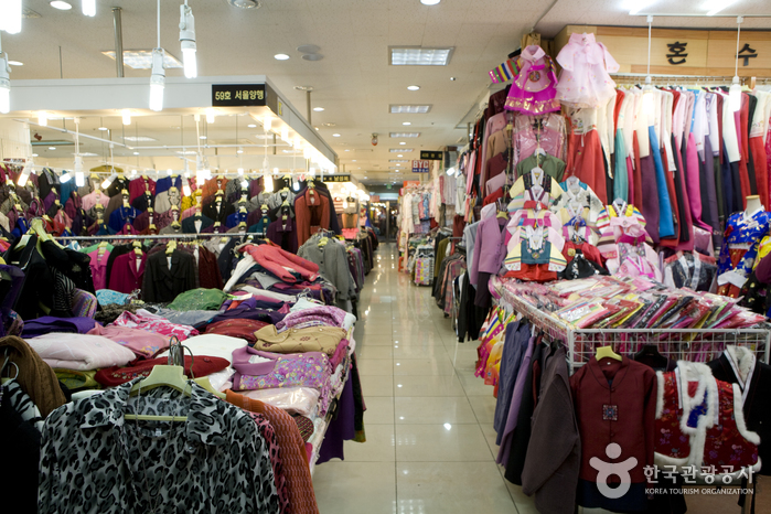 Namdaemun Jungang Shopping Center (남대문 중앙상가)3