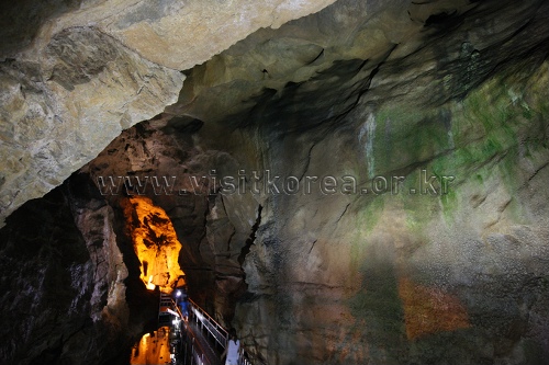 thumbnail-Hwanseongul Cave  (Daei-ri Cave System) (환선굴 (대이리 동굴지대))-7