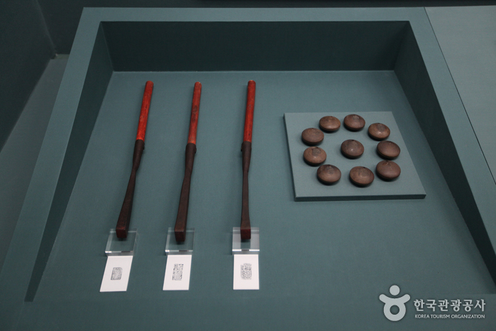 thumbnail-National Palace Museum of Korea (국립고궁박물관)-3