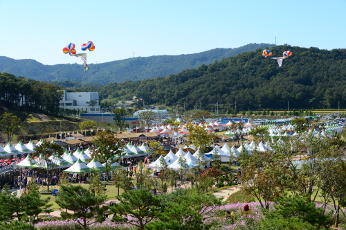 Festival Namsadang Baudeogi à Anseong ([문화관광축제] 안성맞춤 남사당 바우덕이축제 2020)