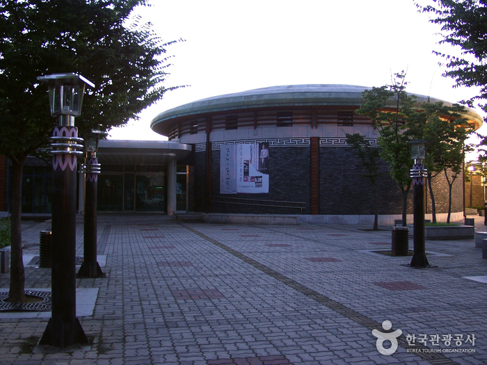 Gochang Pansori Museum (고창판소리박물관)