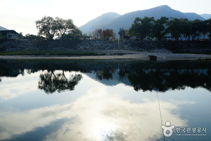 Auraji Lake (아우라지)