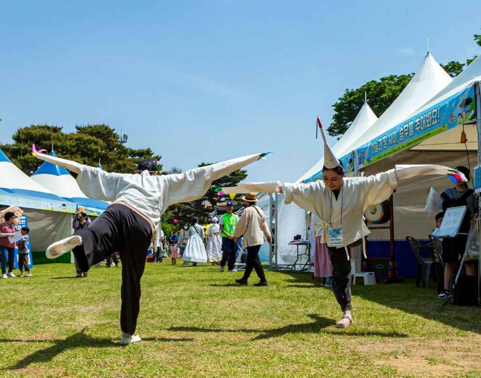 Festival de Personajes Históricos de Hongseong (홍성 역사인물축제)