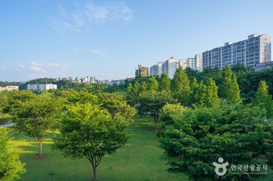 공항교강변공원