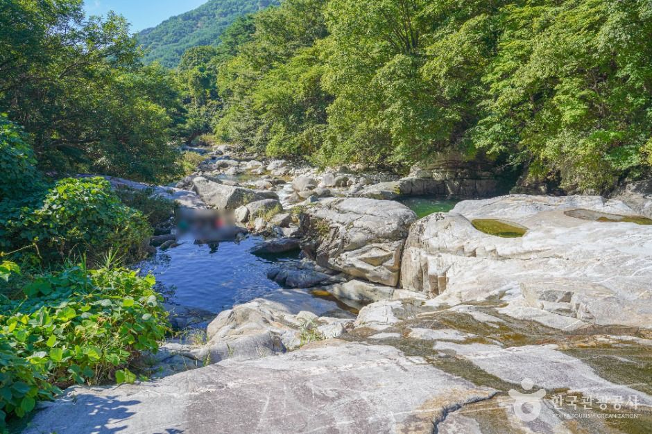 기백산 용추계곡과 용추폭포