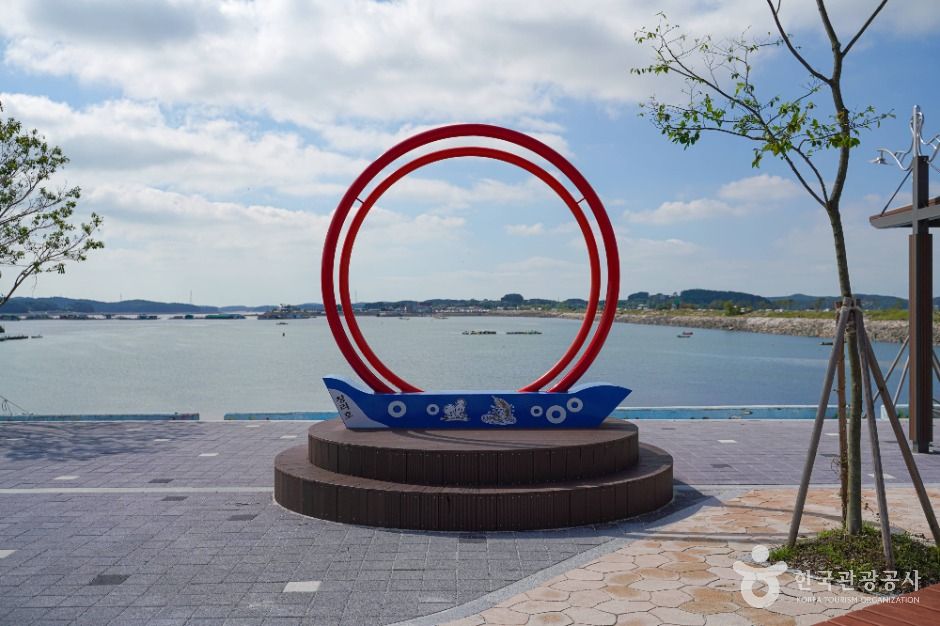 thumbnail-창리선착장-7