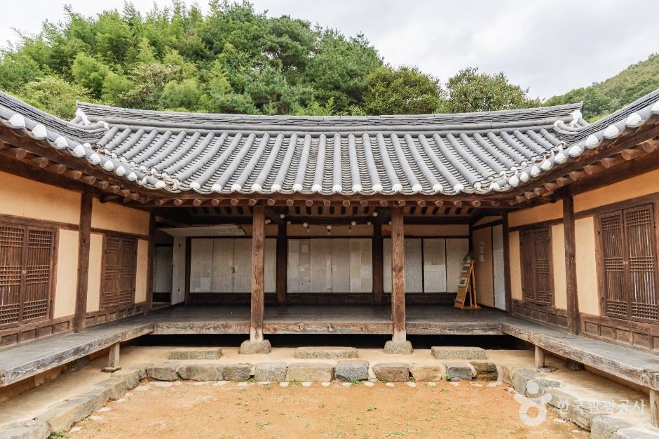 괴산 홍범식 고가(벽초 홍명희 생가)