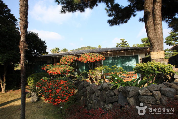 The Seaes Hotel & Resort (Traditional Style Hotel) (씨에스 호텔& 리조트)