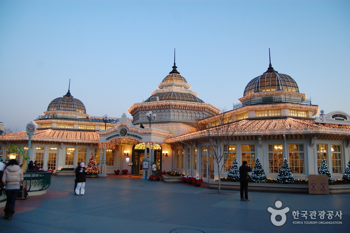 Everland (에버랜드)
