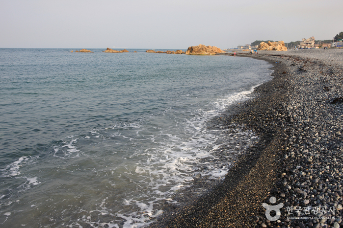 朱田鹅卵石海边(주전몽돌해변)1