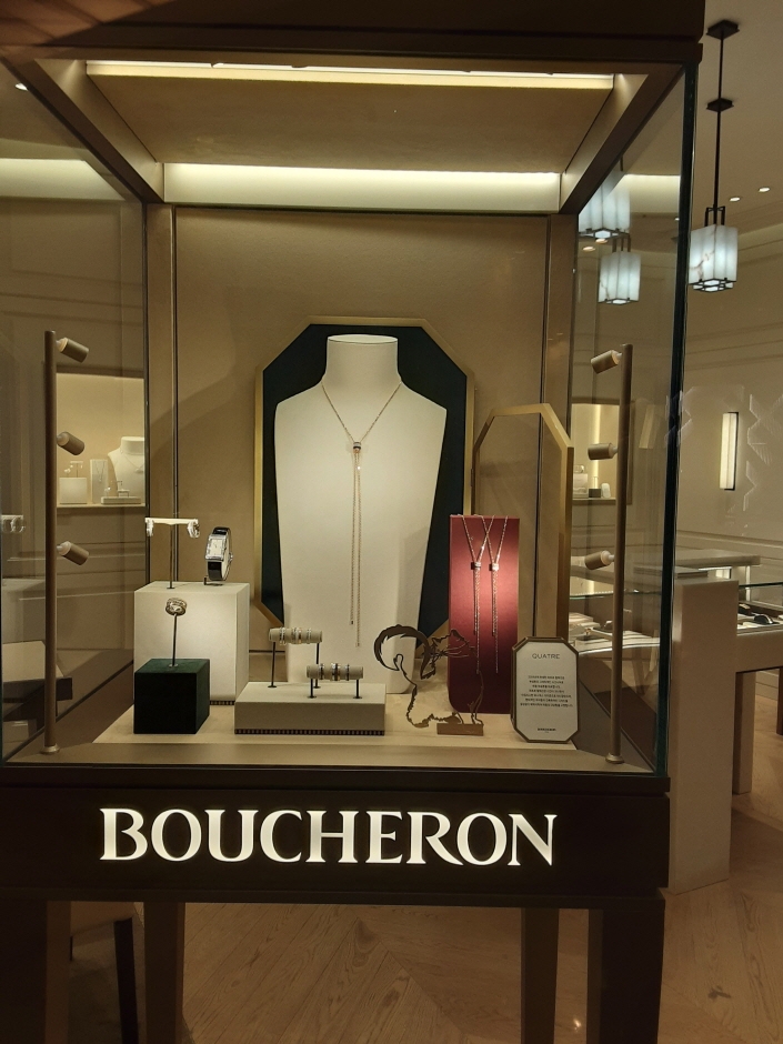 Boucheron - Lotte Avenuel Branch [Tax Refund Shop] (부쉐론 롯데 에비뉴엘점)